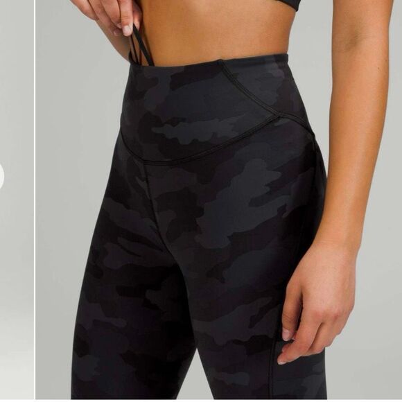 Lululemon Base Pace High-Rise‎ Crop 23" Size 8 Heritage 365 Camo Deep Coal - Picture 3 of 13